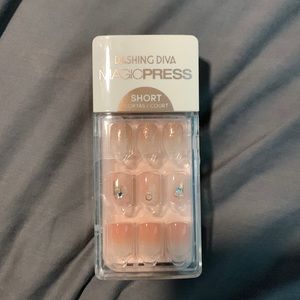 Dashing Diva Magic Press Nails